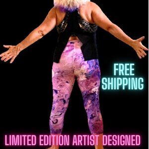 Capri high-rise leggings. Artist designed.Garanteed not to roll-down!